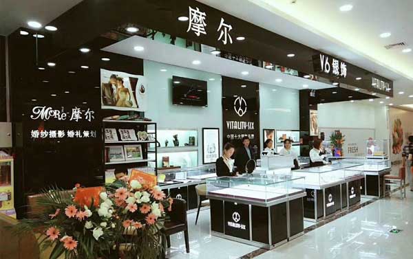 珠寶展柜定制的時(shí)間周期是多久？